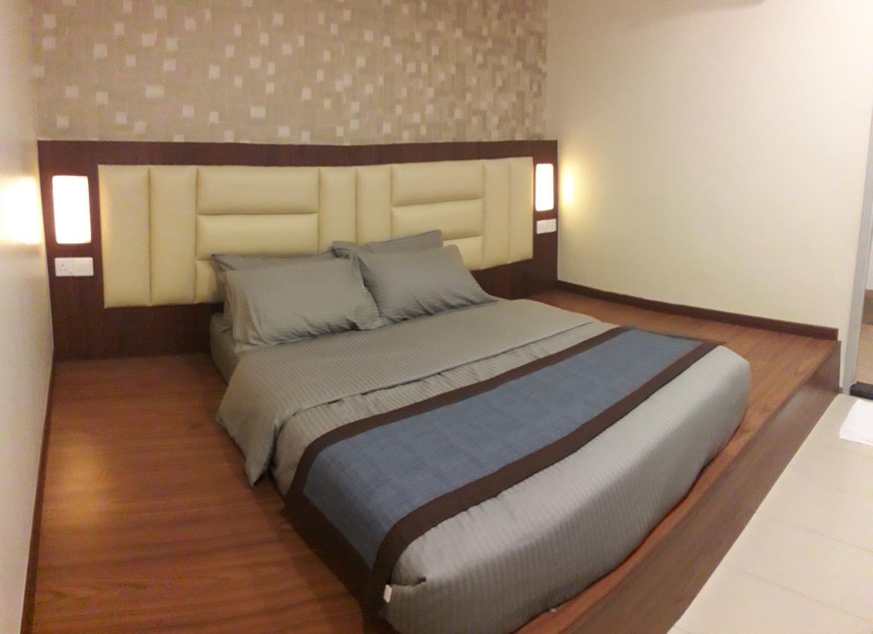 De Benz Inn Malacca Exterior photo