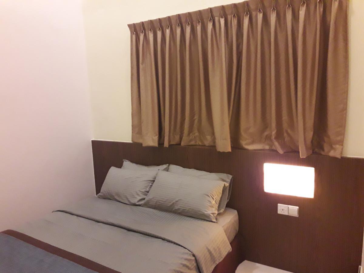 De Benz Inn Malacca Exterior photo